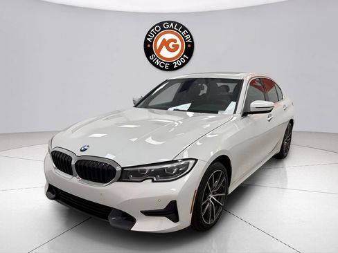 Used 2022 BMW 330i xDrive Sedan w/ Premium Package 2 AWD/4WD image 7