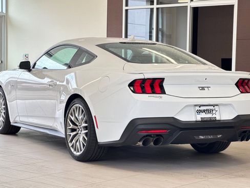Used 2026 Ford Mustang GT Premium RWD image 6