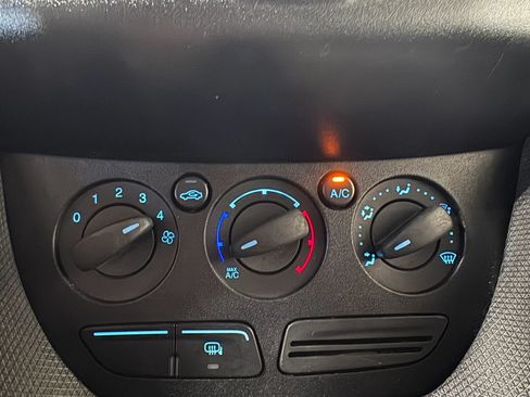 Used 2016 Ford Transit Connect XL FWD image 21