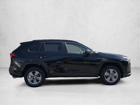 Used 2025 Toyota RAV4 LE AWD/4WD image 4