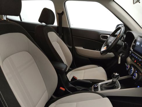 Used 2021 Hyundai Venue SEL FWD image 21