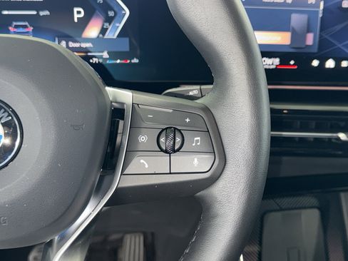 Used 2025 BMW X1 xDrive28i w/ Premium Package image 23