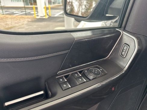 Used 2022 Ford F150 XLT w/ Equipment Group 302A High image 11