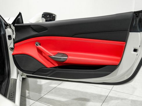 Used 2019 Ferrari 488 GTB Base image 44