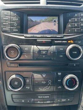 Used 2017 Ford Explorer XLT AWD/4WD image 8