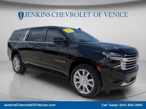 Used 2023 Chevrolet Suburban High Country w/ Premium Package 2 AWD/4WD image 1