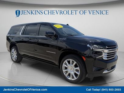 Used 2023 Chevrolet Suburban High Country w/ Premium Package 2