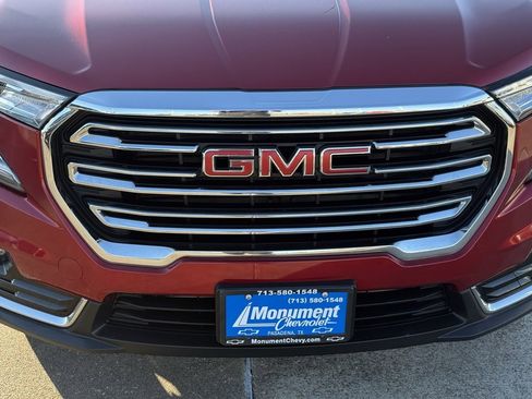 Used 2022 GMC Terrain SLT w/ Infotainment Package II image 4