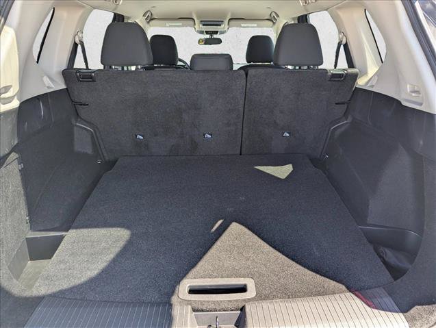 Used 2024 Nissan Rogue SV FWD image 30