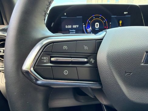 Used 2026 Chevrolet Equinox LT FWD image 18