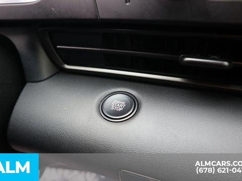 Used 2025 Hyundai Elantra Sport FWD image 33