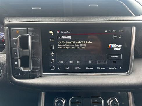 Used 2023 GMC Yukon Denali w/ Denali Reserve Package image 24