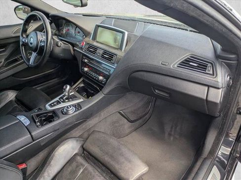 Used 2014 BMW M6 Convertible RWD image 17