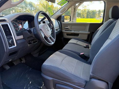 Used 2009 Dodge Ram 1500 Truck SLT image 17
