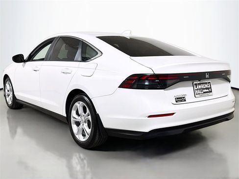 Used 2025 Honda Accord LX image 6