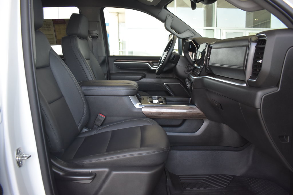 Used 2026 Chevrolet Silverado 2500 LT w/ Trail Boss Package AWD/4WD image 5