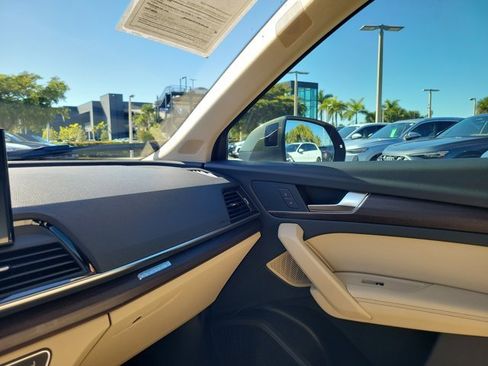 Used 2023 Audi Q5 e Premium Plus w/ Premium Plus Package image 29