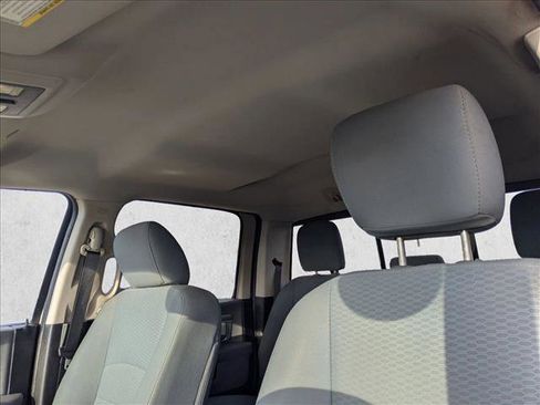 Used 2017 RAM 1500 Classic SLT AWD/4WD image 14