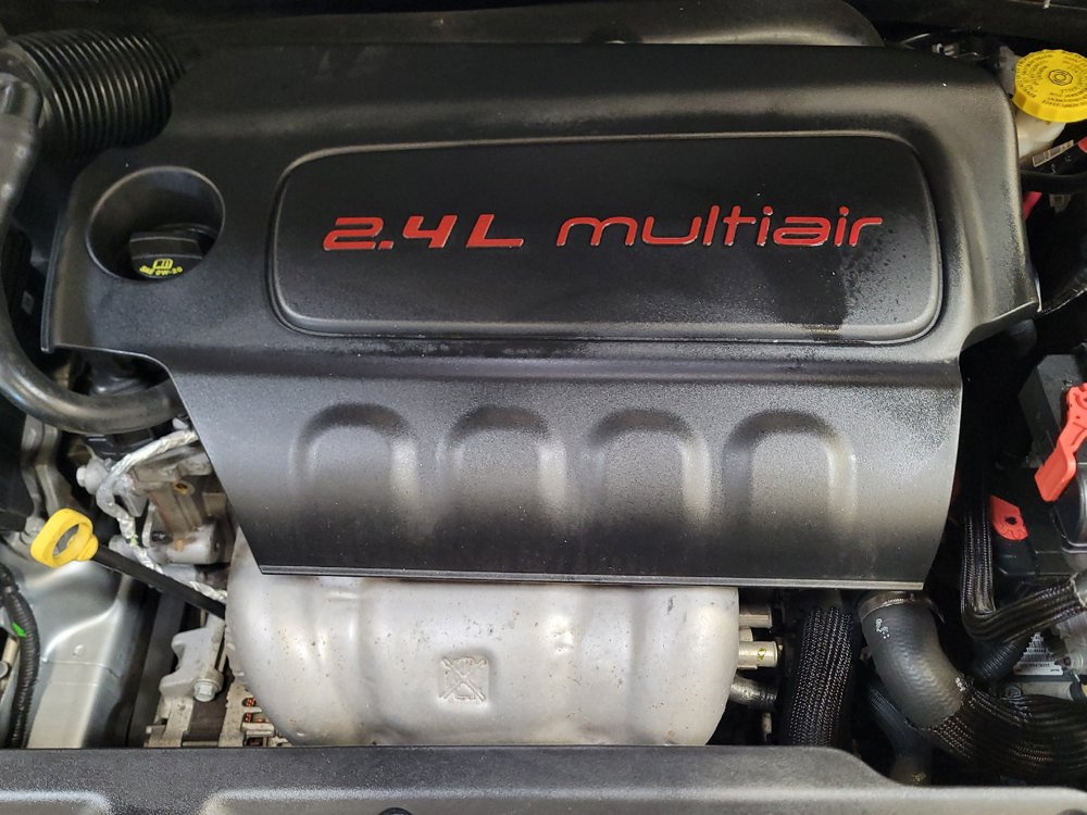 Used 2018 Jeep Compass Latitude FWD image 30