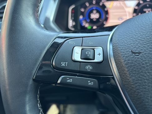 Used 2021 Volkswagen Tiguan SEL Premium R-Line image 19