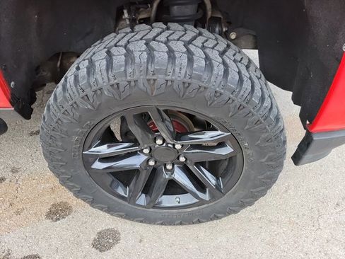 Used 2018 Chevrolet Silverado 1500 LT w/ Texas Edition image 10