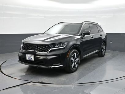 Used 2023 Kia Sorento S w/ Panoramic Sunroof Package