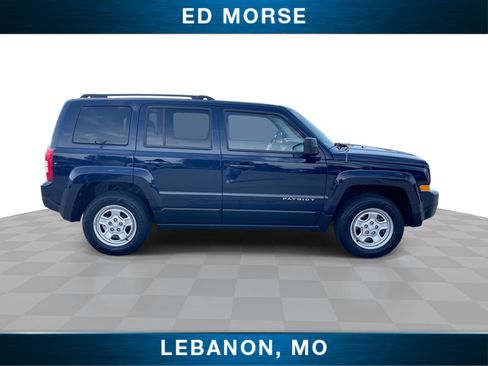 Used 2017 Jeep Patriot Sport w/ Power Value Group AWD/4WD image 9