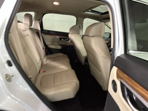 Used 2019 Honda CR-V Touring image 29