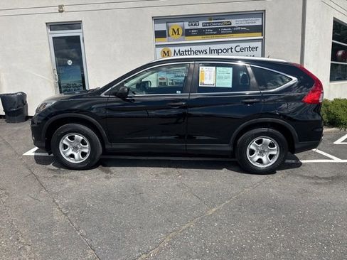 Used 2016 Honda CR-V LX image 2