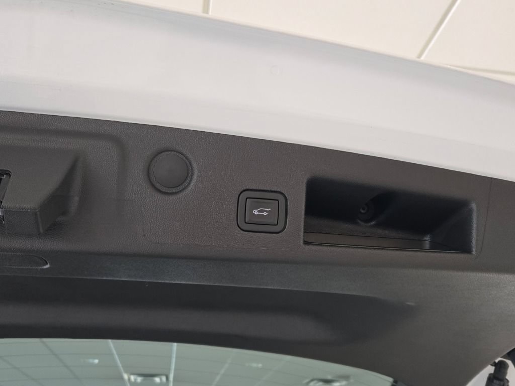 Certified 2024 Chevrolet Equinox LT FWD image 14