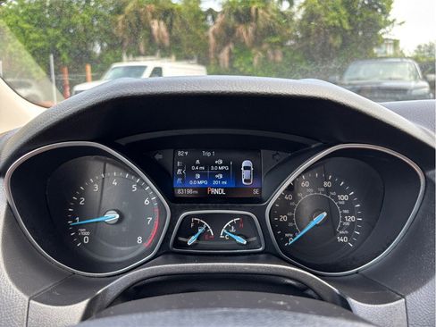 Used 2017 Ford Focus SE FWD image 17