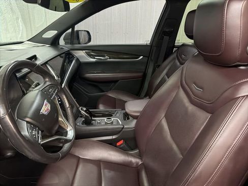 Used 2023 Cadillac XT6 Premium Luxury FWD image 10