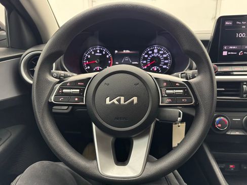 Used 2024 Kia Forte LXS FWD image 16