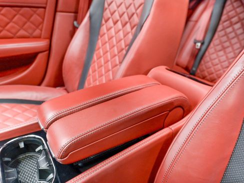 Used 2017 Bentley Flying Spur S W12 AWD/4WD image 92