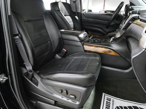 Used 2015 GMC Yukon XL Denali w/ Touring Package AWD/4WD image 14