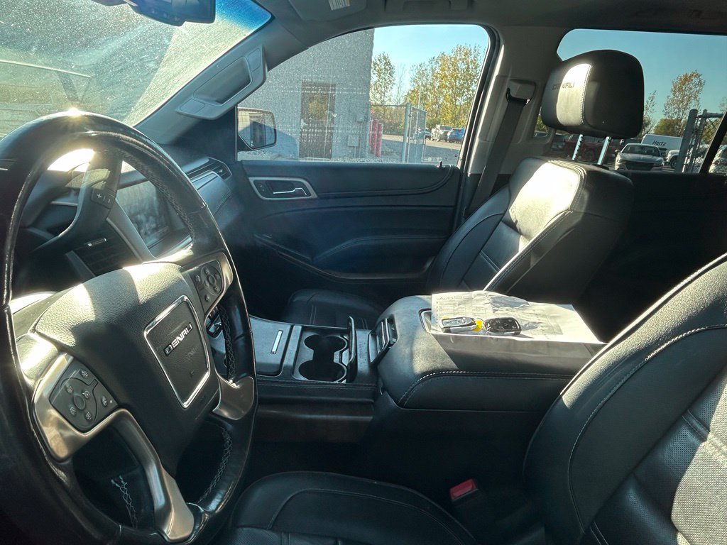Used 2018 GMC Yukon XL Denali w/ Open Road Package AWD/4WD image 9