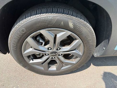 Used 2024 Kia Seltos S AWD/4WD image 23