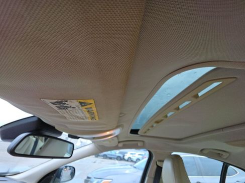 Used 2013 Volvo S60 T5 FWD image 12