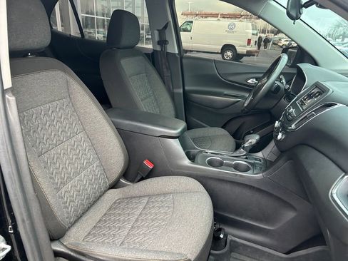 Used 2022 Chevrolet Equinox LT image 23