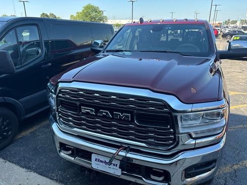 Used 2022 RAM 2500 Limited w/ Snow Chief Group AWD/4WD image 3