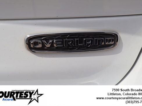 Used 2022 Jeep Grand Cherokee L Overland w/ Luxury Tech Group IV AWD/4WD image 6
