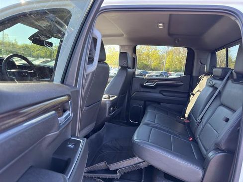 Used 2023 Chevrolet Silverado 1500 RST w/ Redline Edition AWD/4WD image 31