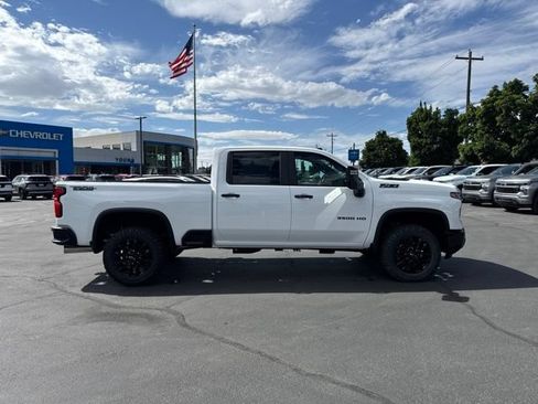 New 2026 Chevrolet Silverado 3500 LT w/ Trail Boss Package AWD/4WD image 8