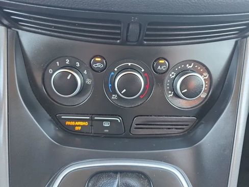 Used 2016 Ford Escape SE image 29