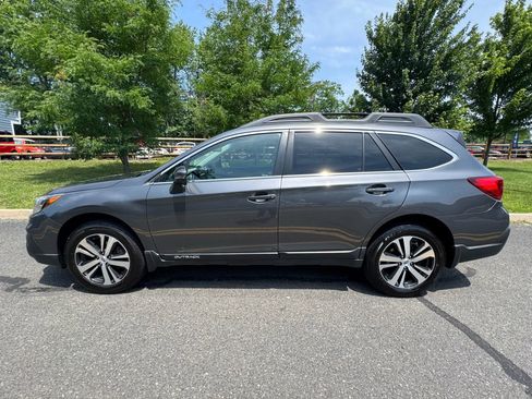 Used 2019 Subaru Outback 2.5i Limited image 3