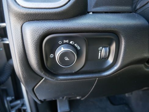 Used 2022 RAM 3500 Tradesman image 24