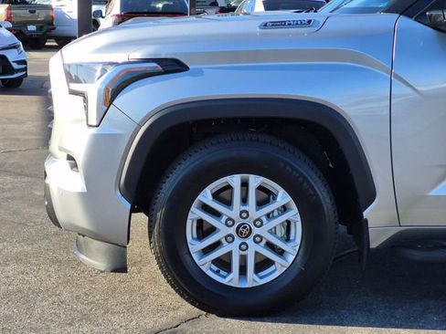 Used 2023 Toyota Sequoia SR5 w/ SR5 Premium Package AWD/4WD image 26