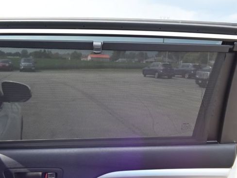 Used 2015 Toyota Highlander XLE AWD/4WD image 45