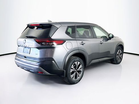 Used 2023 Nissan Rogue SV image 9