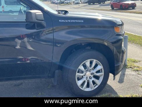 Used 2020 Chevrolet Silverado 1500 Custom w/ Custom Convenience Package image 9